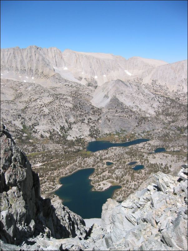 2005-09-11 Morgan (00) Almost on top of Little Lakes Peak, chickenfoot lake below